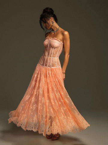 Robe longue sans bretelles en dentelle et maille Juric